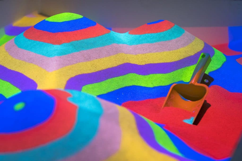 Sand and water in iSandBOX: games for preschool
